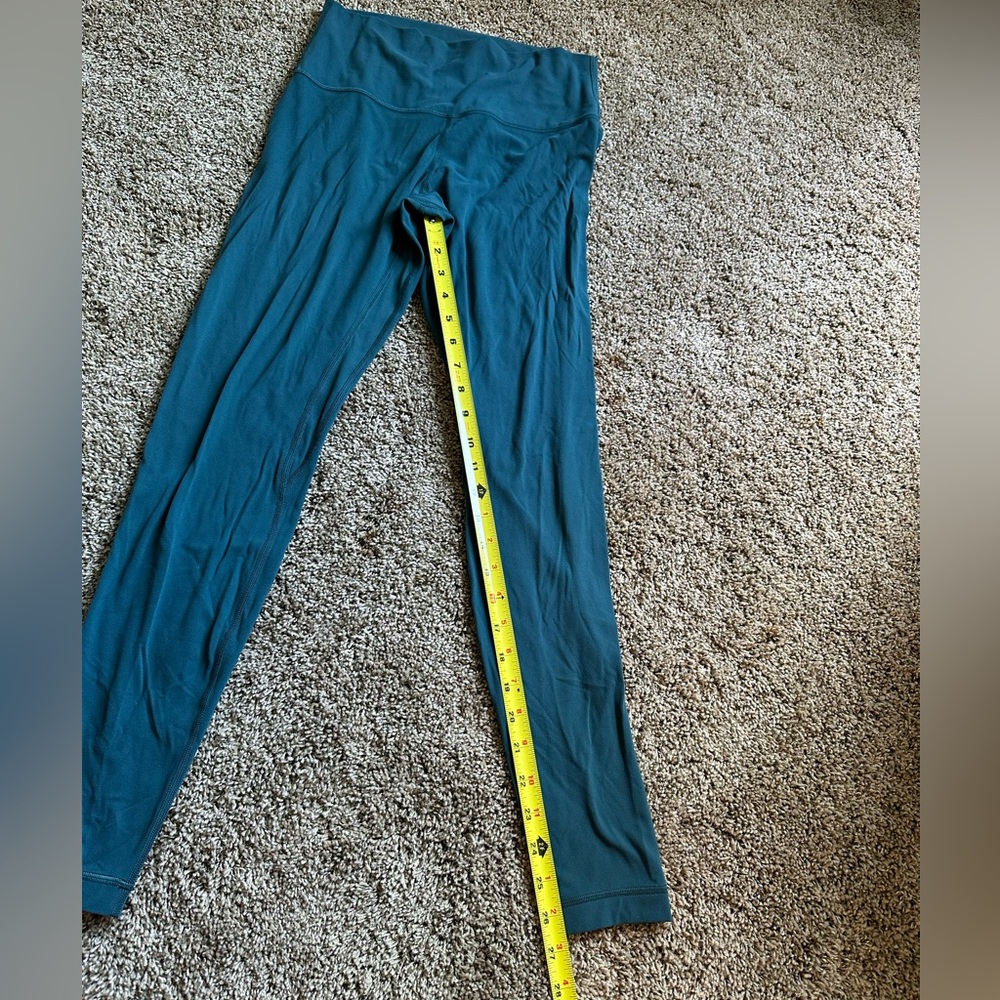 Lululemon Athletica Green Leggings size 8 - Picture 2 of 5